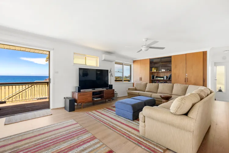 Amazing beach at your doorstep, Easy access to an amazing surf beach for surfing