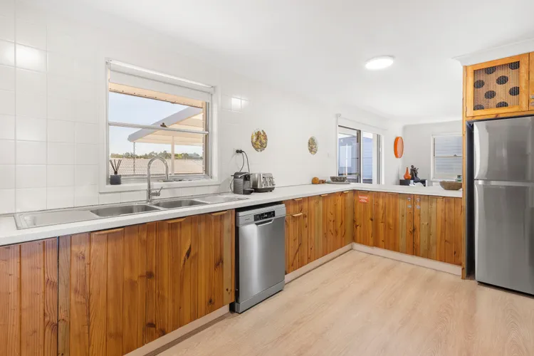 The Castle – Pet Friendly – Absolute Beachfront