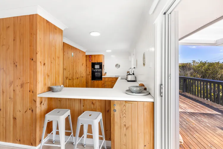 The Castle – Pet Friendly – Absolute Beachfront
