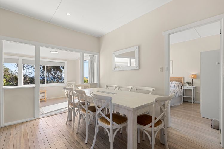 Beachhouse Currarong – Pet Friendly Beachfront