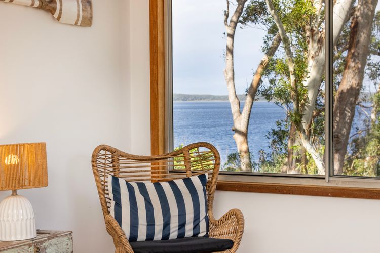 Lake House – Pet Friendly – Waterfront