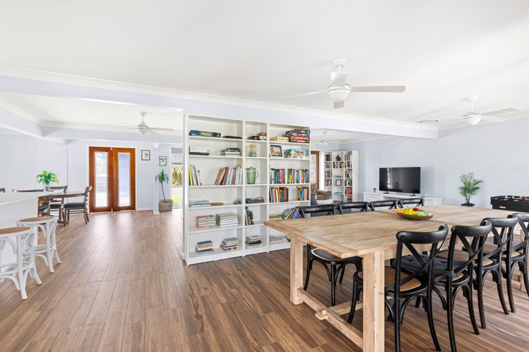 Nordic Fairway – Pet Friendly – 10 mins to Hyams Beach