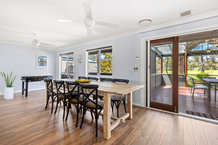Nordic Fairway – Pet Friendly – 10 mins to Hyams Beach