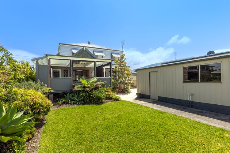 Nordic Fairway – Pet Friendly – 10 mins to Hyams Beach