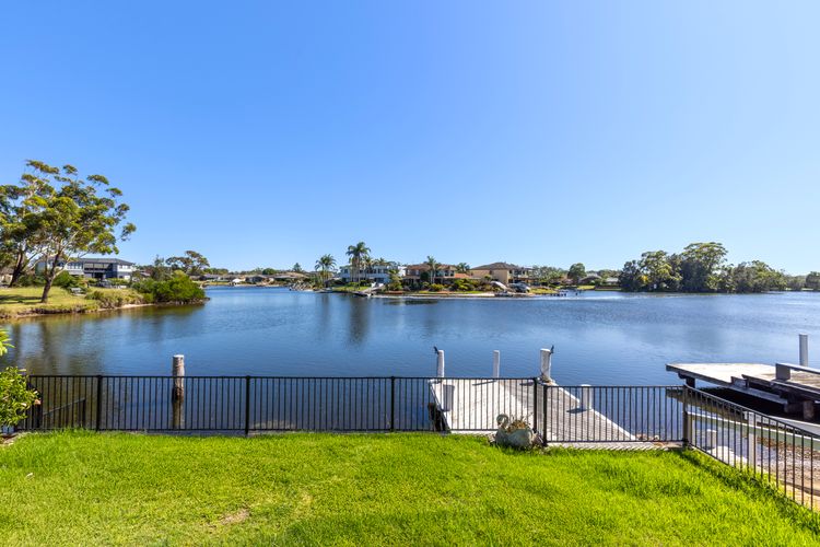 Amazing lakefront at your doorstep, Amazing views