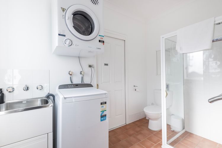 Mar-Lins – Pet Friendly – 2 Mins Walk to Beach