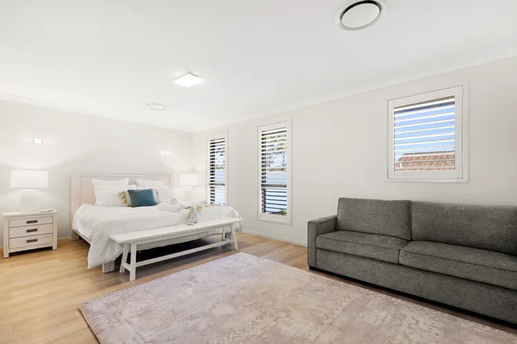 Water Lane – Swimming Pool – 4 Mins Walk to Bay