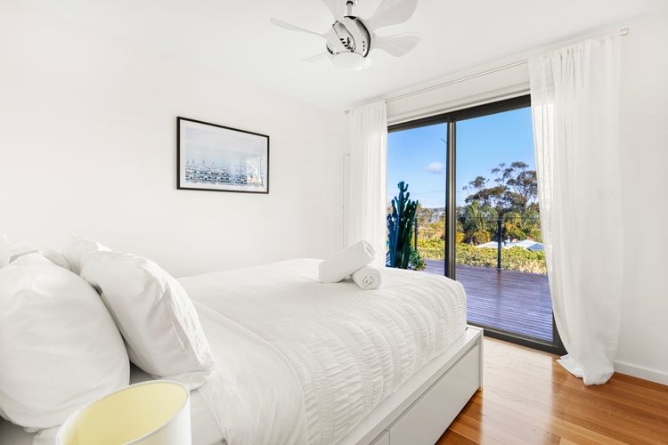 Lakeviews – Pet Friendly with Fireplace