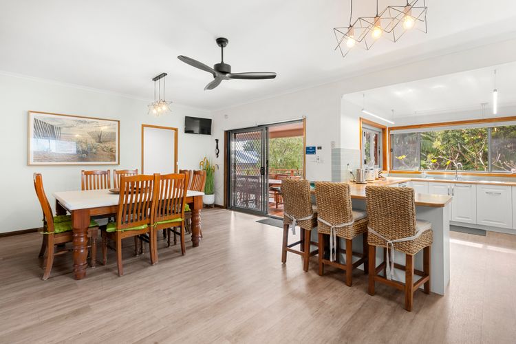Lumina – Fireplace – 3 Mins Walk to Beach
