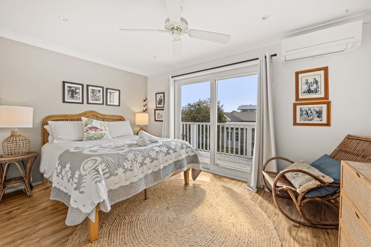 Blue Island – Pet Friendly – 1 Min Walk to Beach