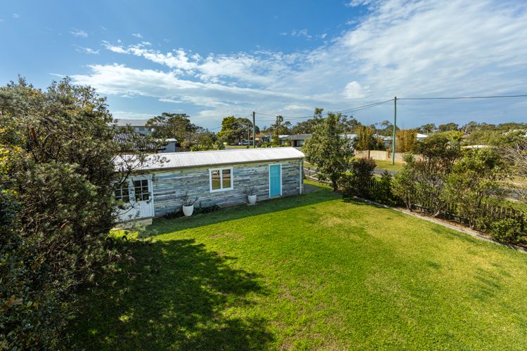 Blue Island – Pet Friendly – 1 Min Walk to Beach