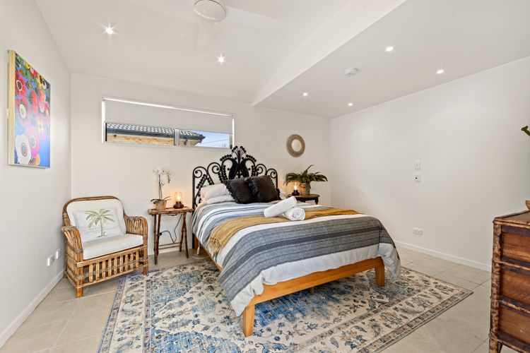 Blue Island – Pet Friendly – 1 Min Walk to Beach