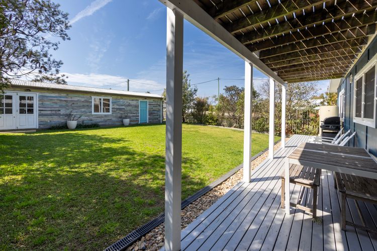 Blue Island – Pet Friendly – 1 Min Walk to Beach