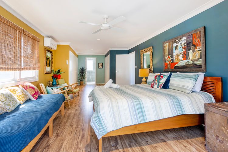 Blue Island – Pet Friendly – 1 Min Walk to Beach