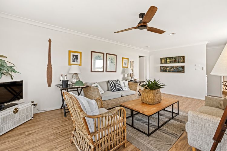 Blue Island – Pet Friendly – 1 Min Walk to Beach