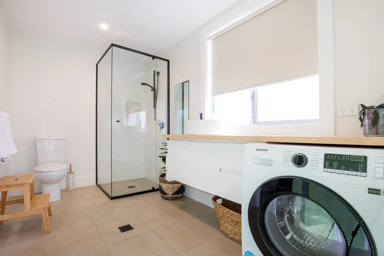 Wavesong on Watts – Pet Friendly with Spa