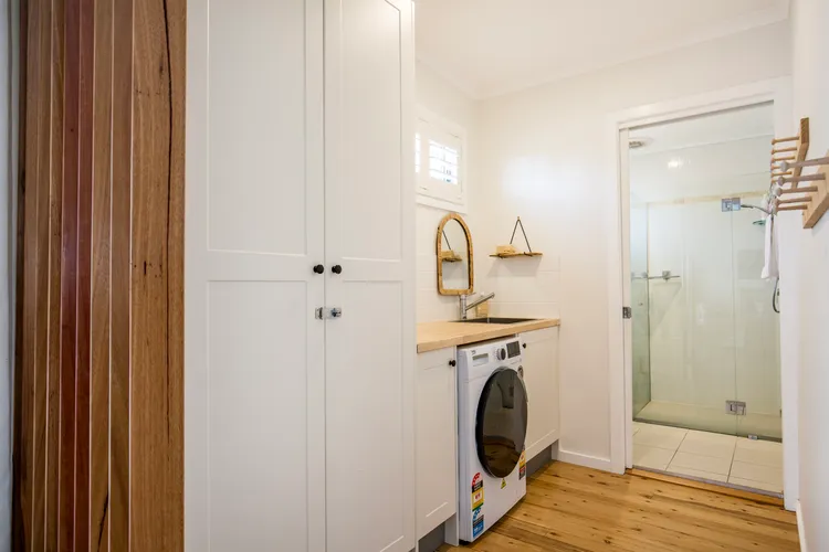 Wavesong on Watts – Pet Friendly with Spa
