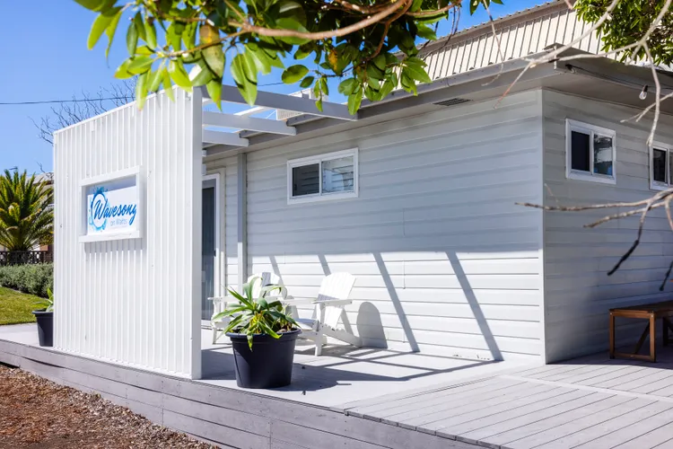 Wavesong on Watts – Pet Friendly with Spa