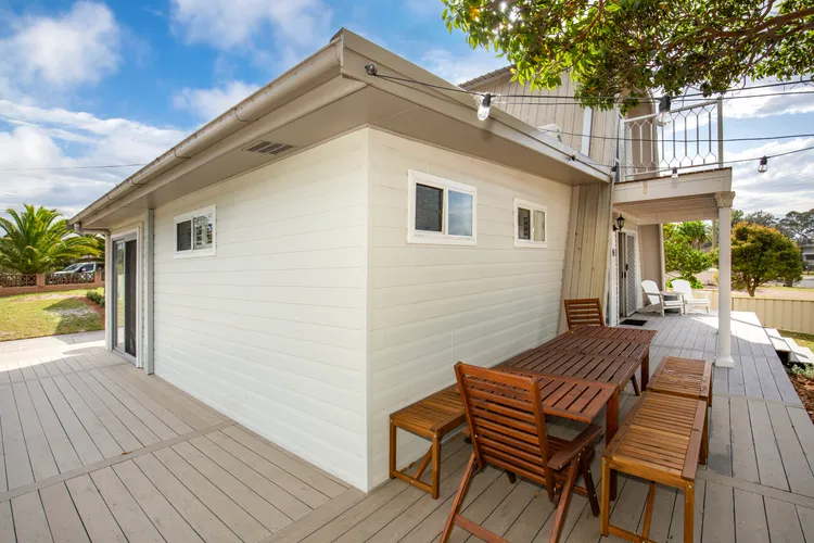 Wavesong on Watts – Pet Friendly with Spa