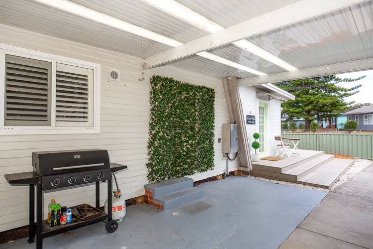 Wavesong on Watts – Pet Friendly with Spa
