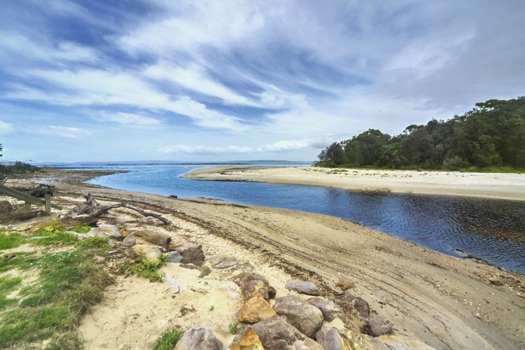 Callala Bay n Beach House – Pet Friendly with Fireplace