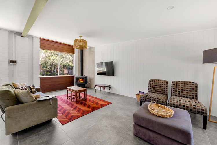 Callala Bay n Beach House – Pet Friendly with Fireplace