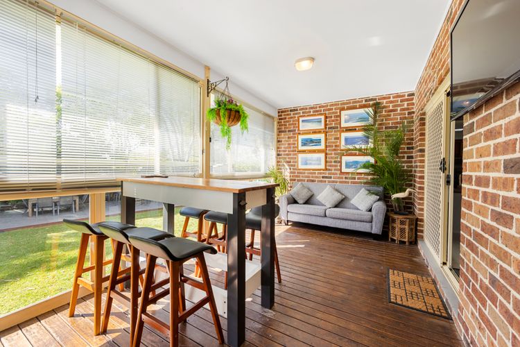 Dolphin Cove – Pet Friendly with Fireplace