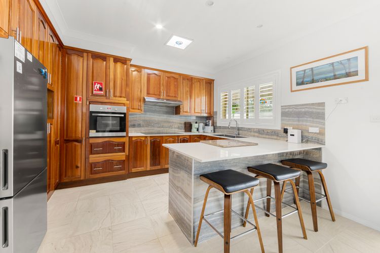 Dolphin Cove – Pet Friendly with Fireplace