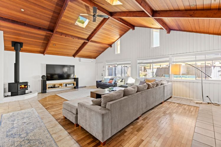 Gone Coastal – Pet Friendly with Swimming Pool