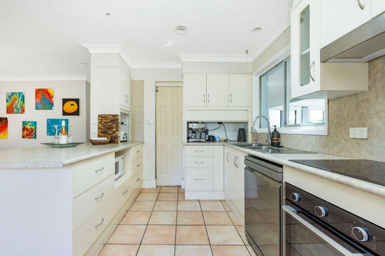 Gone Coastal – Pet Friendly with Swimming Pool