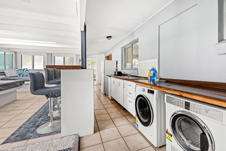 Gone Coastal – Pet Friendly with Swimming Pool