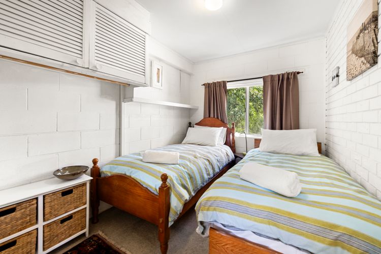Sandpiper @ Callala Beach – Rustic Retreat