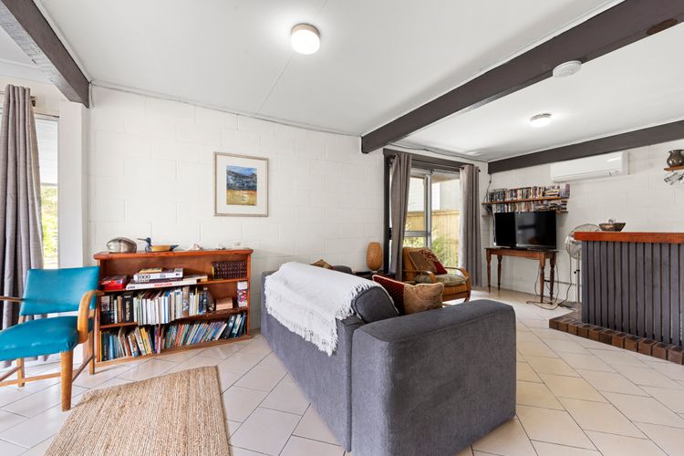 Sandpiper @ Callala Beach – Rustic Retreat
