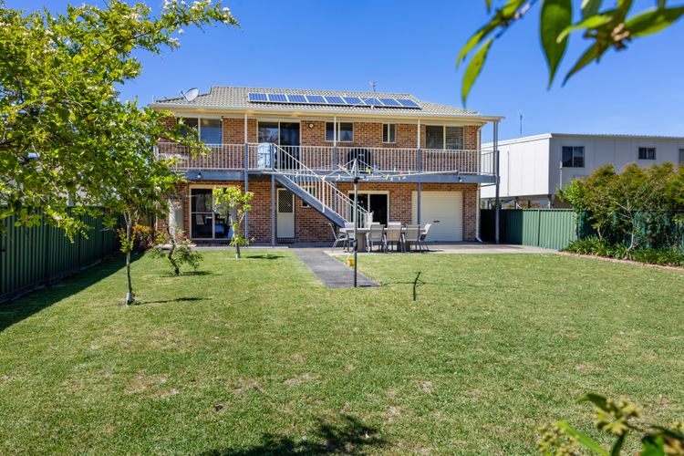 Sandy Adventures – Pet Friendly – 1 Min to Beach
