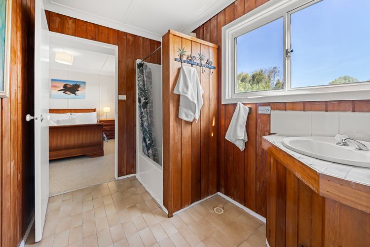 Shelleys – Pet Friendly – Short Walk to Beach