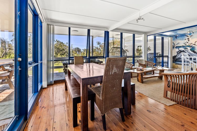 Shelleys – Pet Friendly – Short Walk to Beach