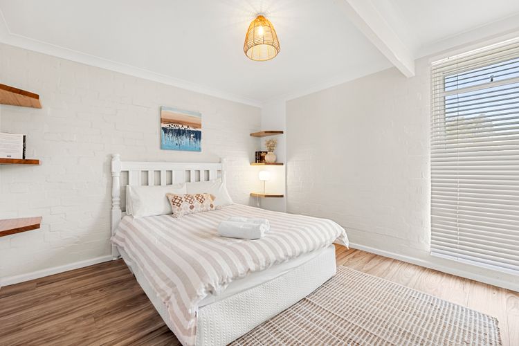 Shelleys – Pet Friendly – Short Walk to Beach