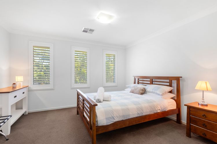 Sunkissed Manor – Swimming Pool – 3 Mins to Beach