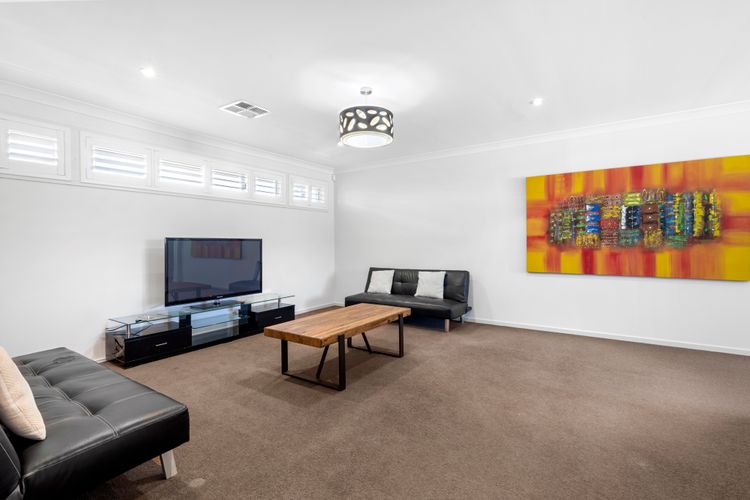 Sunkissed Manor – Swimming Pool – 3 Mins to Beach