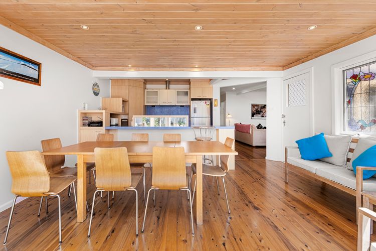 Banksia Cottage – Pet Friendly Waterfront