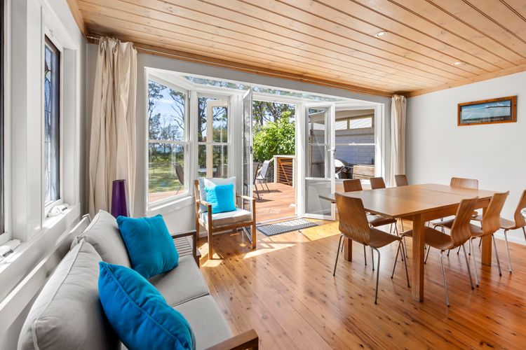 Banksia Cottage – Pet Friendly Waterfront