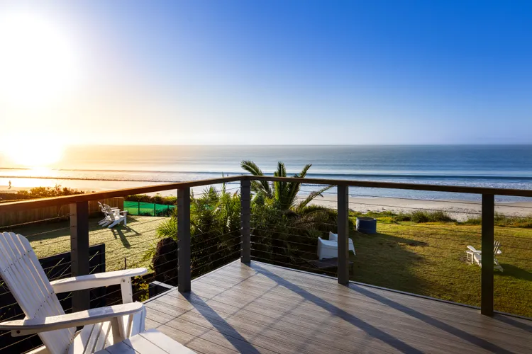 Zara del Mar – Pet Friendly Absolute Waterfront