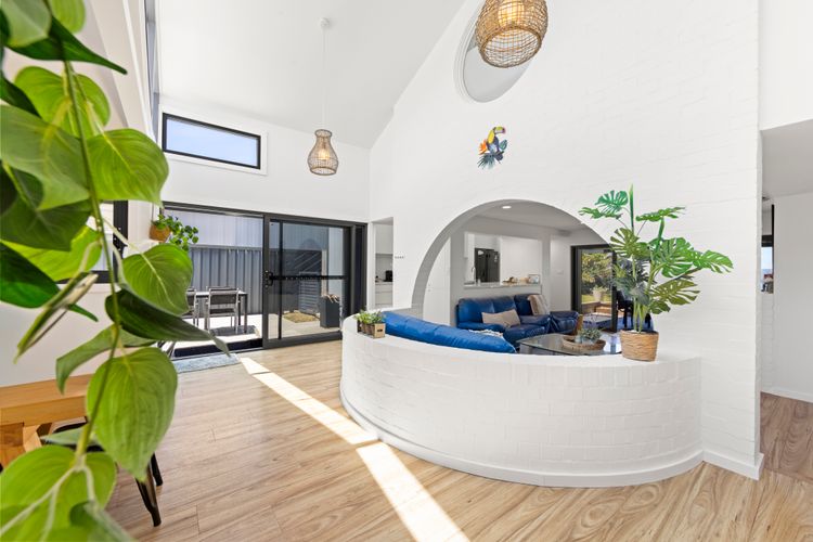 Zara del Mar – Pet Friendly Absolute Waterfront