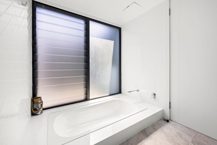 Zara del Mar – Pet Friendly Absolute Waterfront