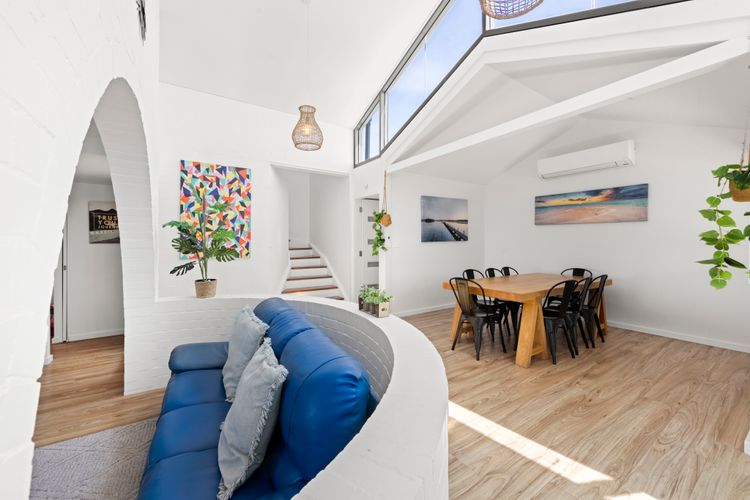 Zara del Mar – Pet Friendly Absolute Waterfront