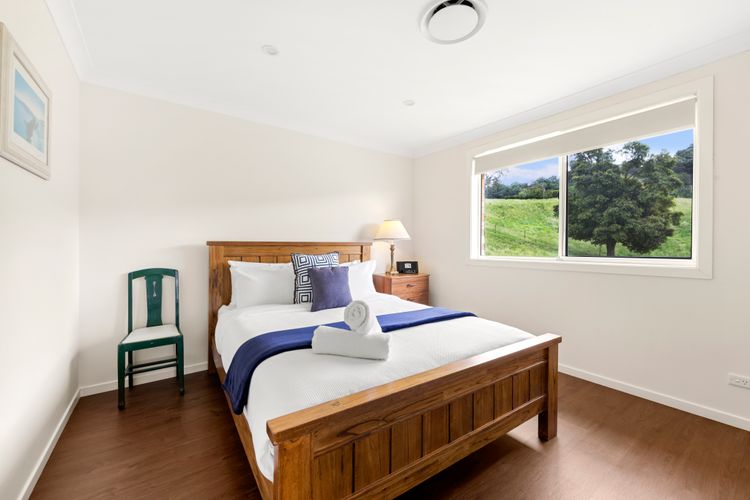 Olive Grove – Pet Friendly with Fireplace