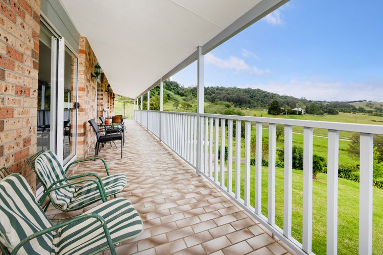 Olive Grove – Pet Friendly with Fireplace