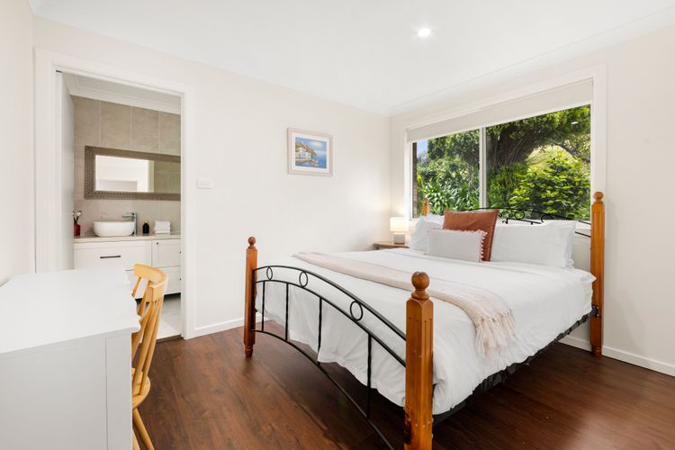 Olive Grove – Pet Friendly with Fireplace