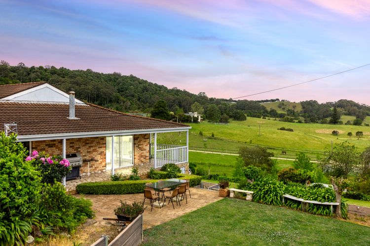 Olive Grove – Pet Friendly with Fireplace
