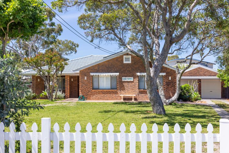 Cedasands – Pet Friendly – 4 Mins Walk to Beach